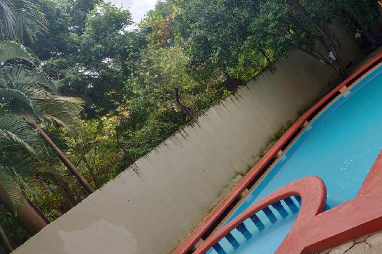 Green Land Farm House Hotel Auroville